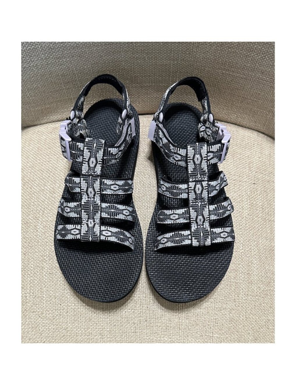 Teva Classic Women's Sandals Size 9